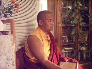 Khenpo teaching in Ch'ville (at Tara's Den)